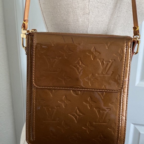 Louis Vuitton Monogram Vernis Mott Bag - Picture 2 of 9